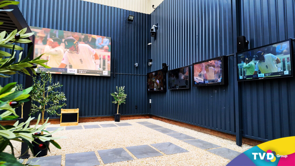 Outdoor-Showroom-IMG-2