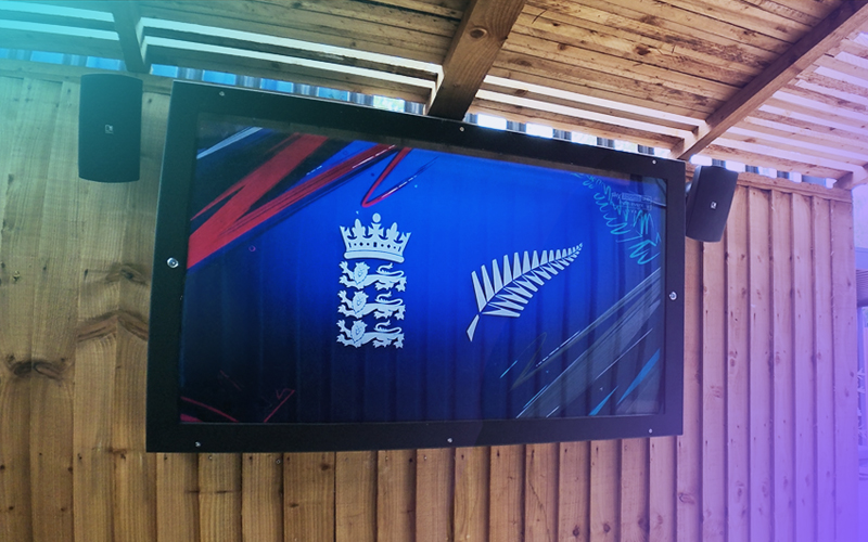 Outdoor-Display-Enclosure
